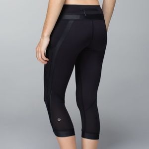 lululemon chase me crop black leggings